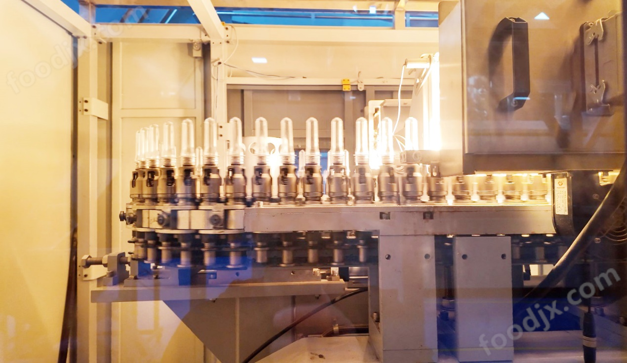 超大瓶吹瓶机系统